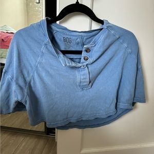 UO BDG blue short sleeve cropped tee